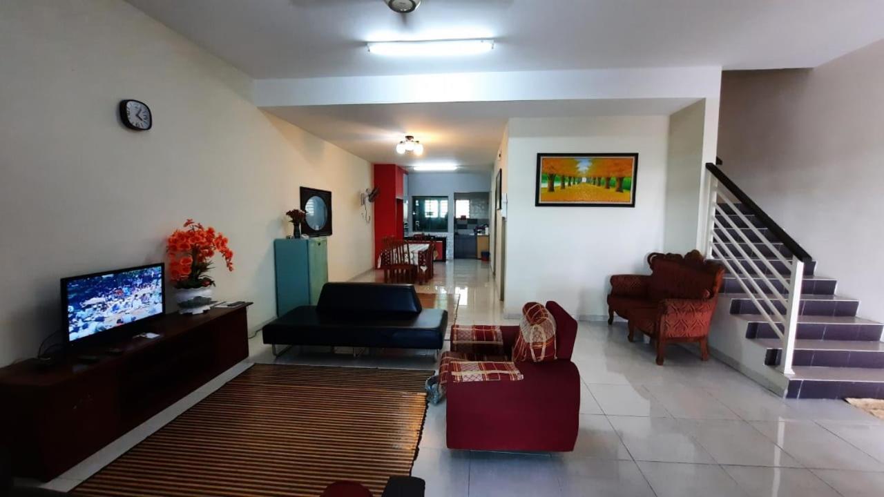 Homestay Ipoh Pengkalan Zawiah Екстериор снимка